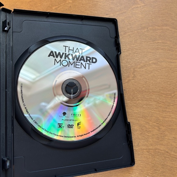 That Awkward Moment DVD - Picture 5 of 6